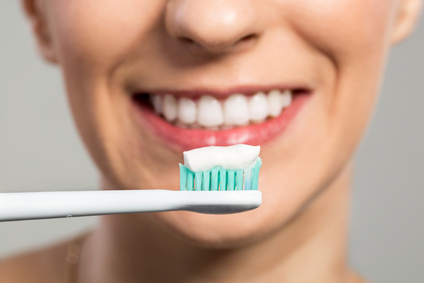 Do Whitening Toothpastes Really Work