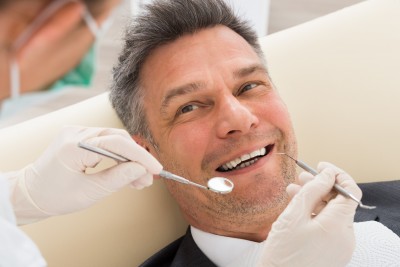 4 Reasons Men Should Go to the Dentist Regularly 